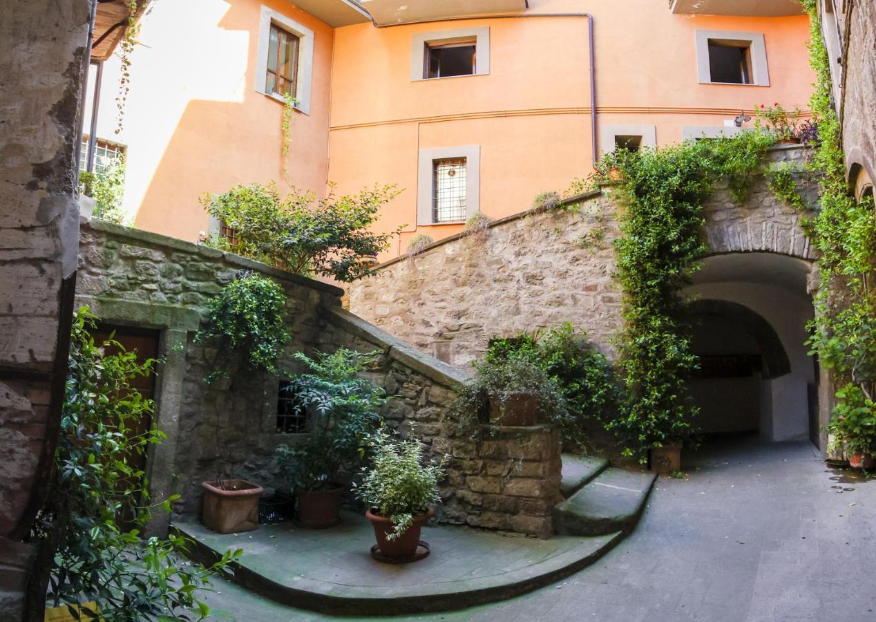 La Rosa Scarlatta Viterbo Exterior foto